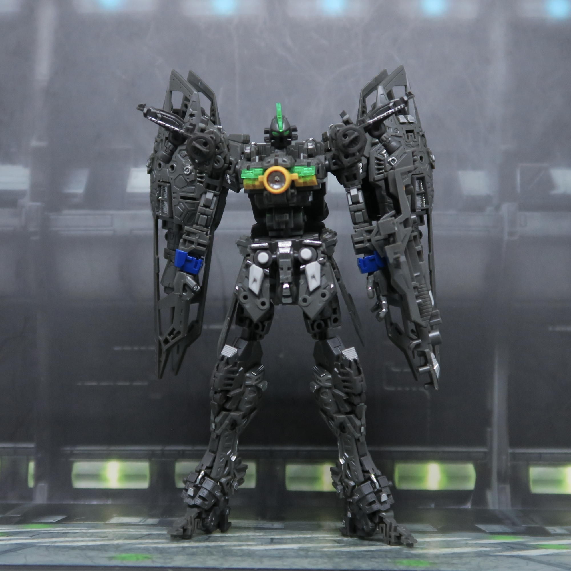 RG_Wing_Gundam_Zero_TV_01